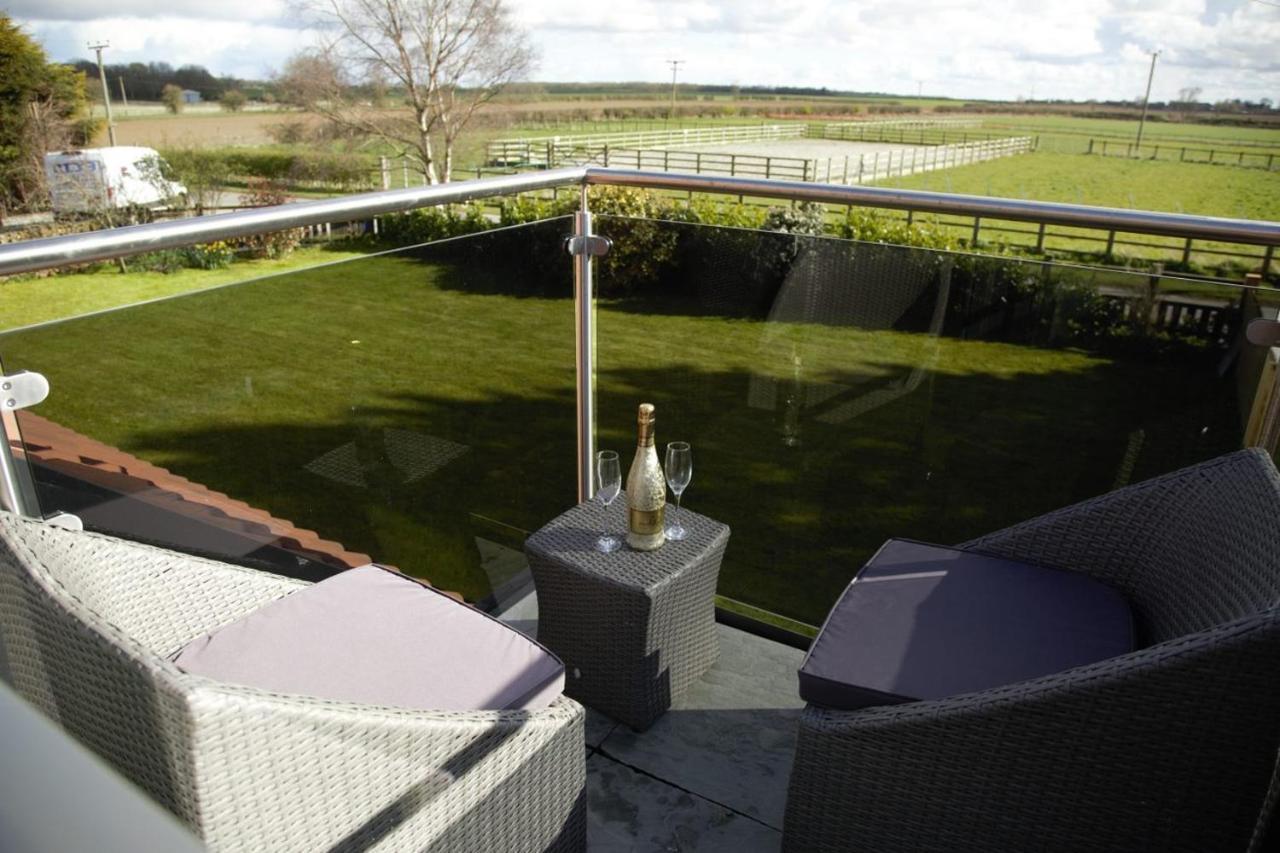 Southview Farm Villa Halsham Exterior foto